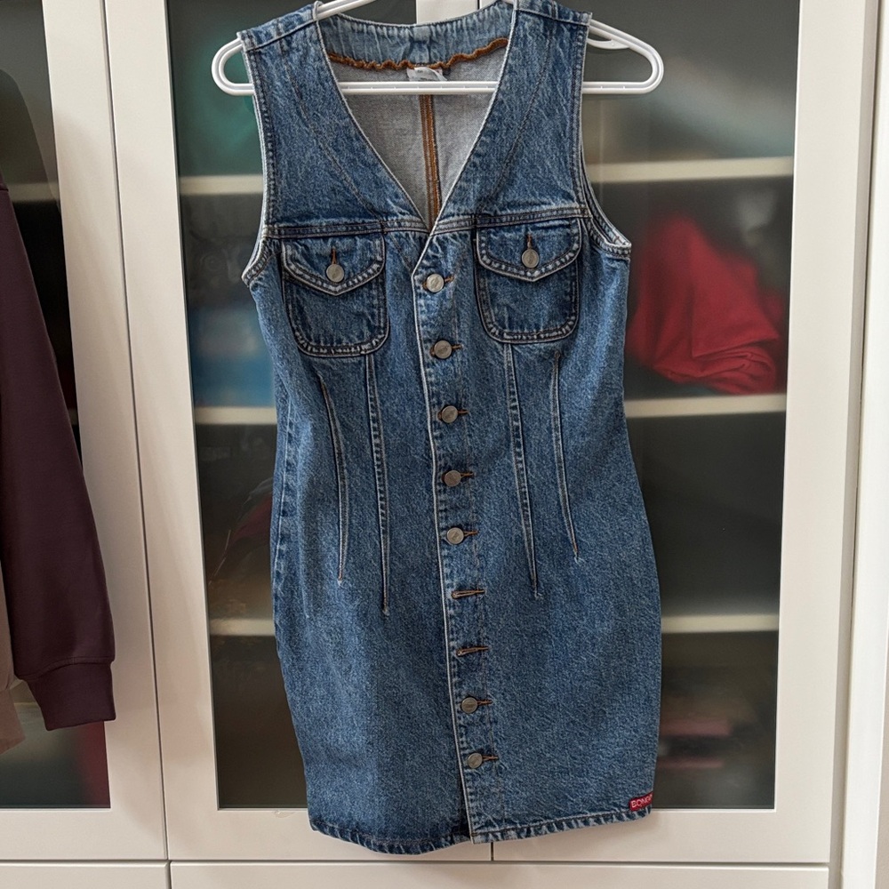 Bongo vintage 1990’s Denim Dress SZ 9 fits like a 4-6 💙💙